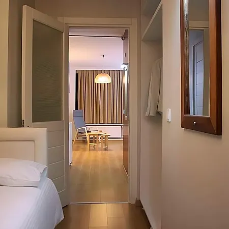 Townhouse Апартаменты *